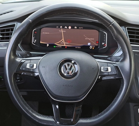 Volkswagen Tiguan Allspace cena 137900 przebieg: 125030, rok produkcji 2019 z Rawicz małe 704